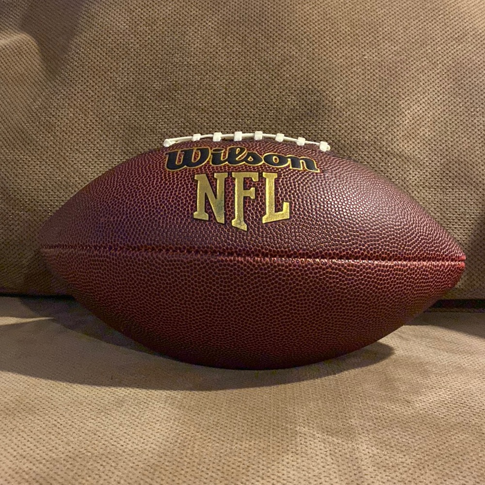 NFL, Wilson football